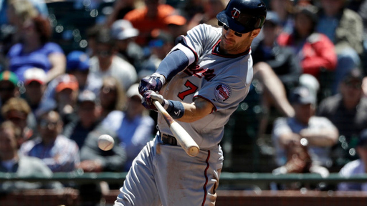 Twins in first place as big draft night arrives